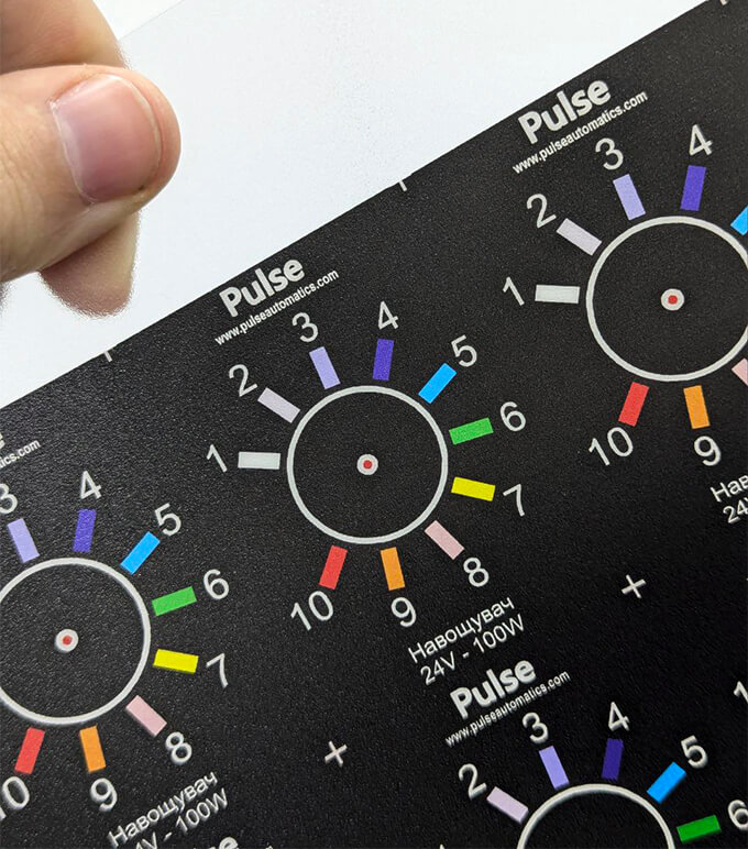 уф печать на пластике